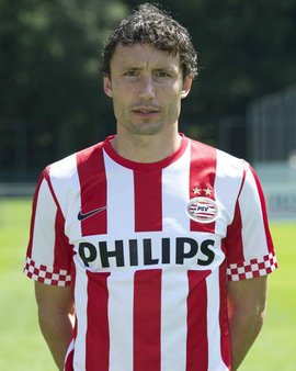 队的首秀中 队的首秀中