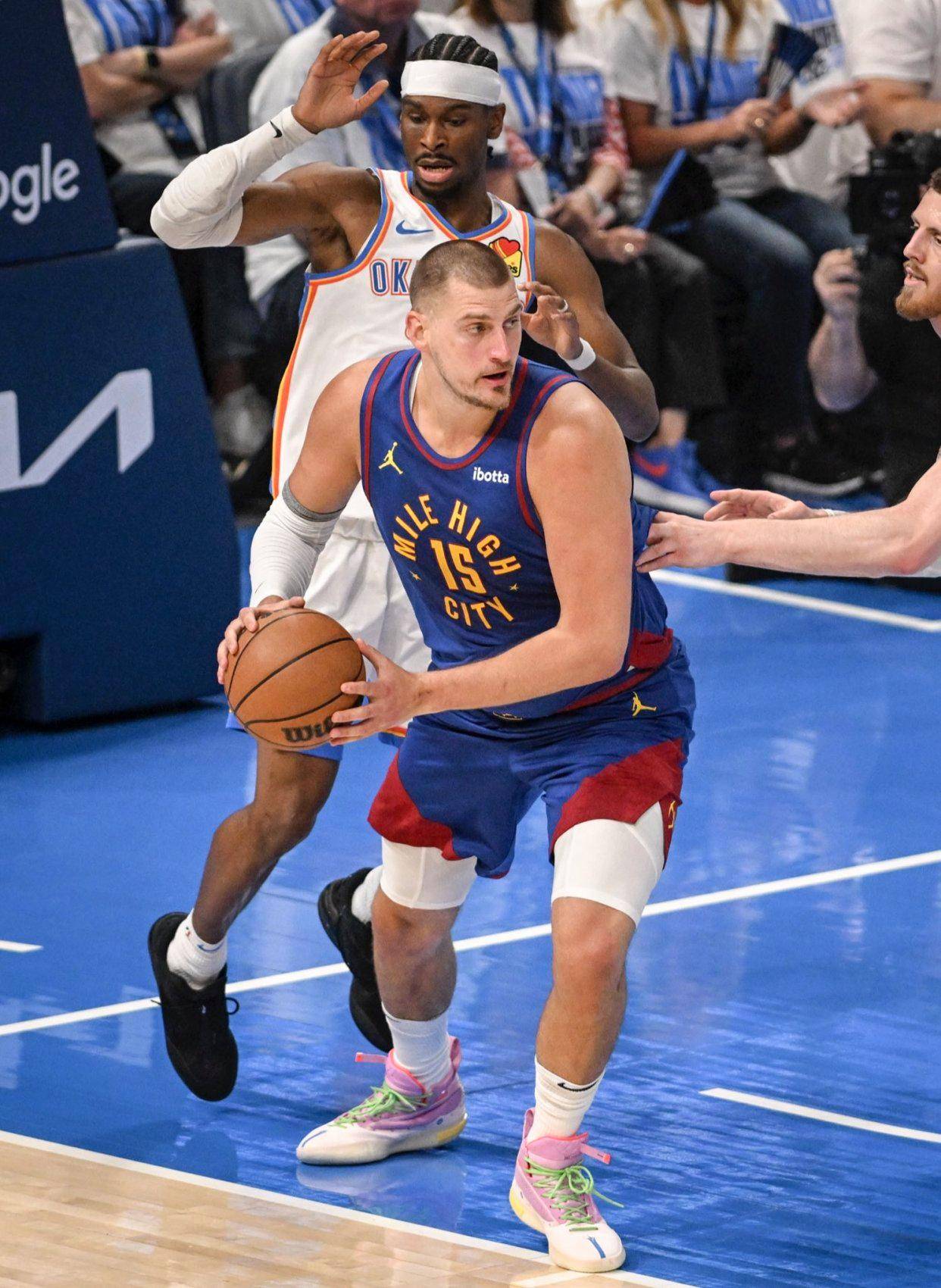 在观众席上 在观众席上